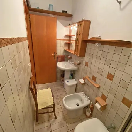 Feriehus La Casa Sugli Scogli