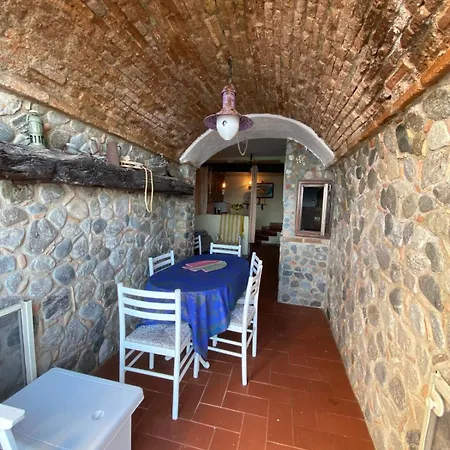 La Casa Sugli Scogli Semesterbostad